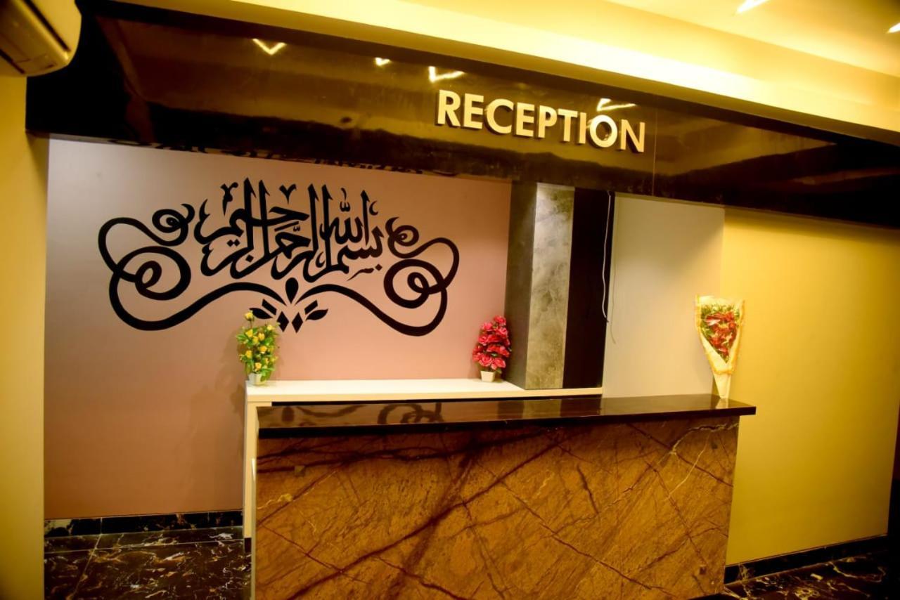 Charyana Hotel Ac Dormitory Ahmadabad Zewnętrze zdjęcie