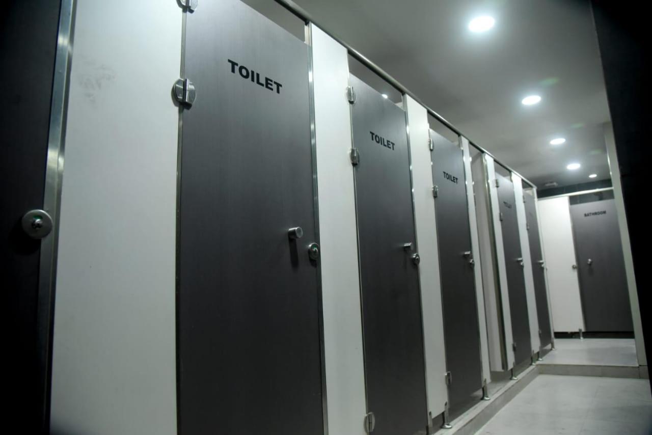 Charyana Hotel Ac Dormitory Ahmadabad Zewnętrze zdjęcie