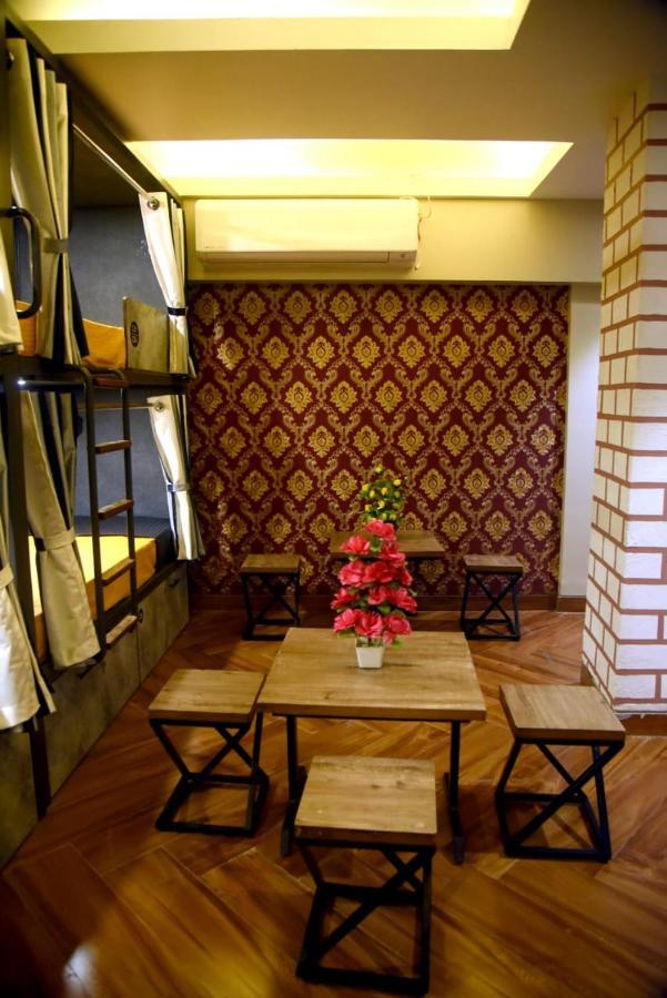 Charyana Hotel Ac Dormitory Ahmadabad Zewnętrze zdjęcie